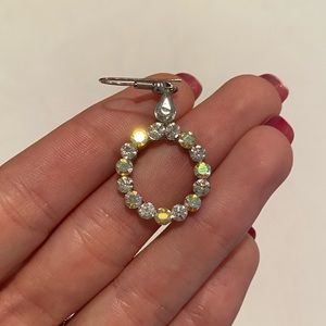 🟢Earrings embellished with Swarovski crystals